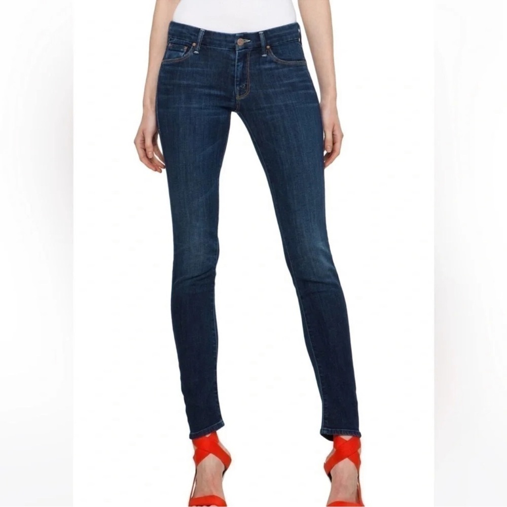 MOTHER The Insider Crop Step Fray Jeans in Night in Paris